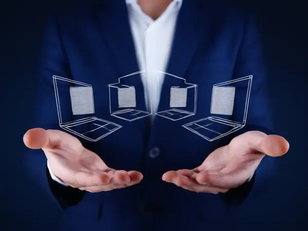 Assurez une transition sans accroc avec notre service de migration de données sécurisé pour PME. Transfert de fichiers essentiels (documents, e-mails, photos) entre anciens et nouveaux équipements, garanti sans perte de données ni interruption de service.